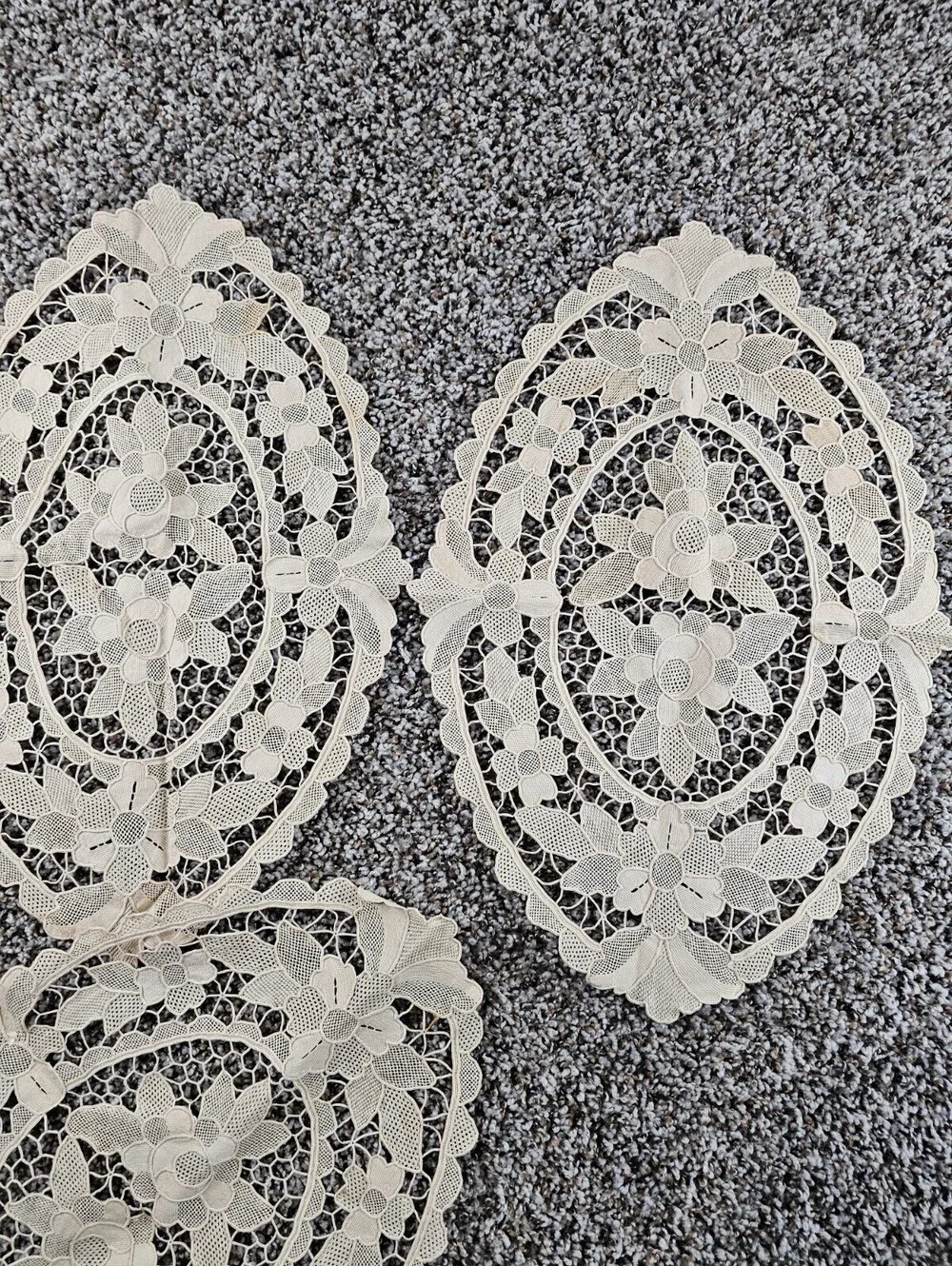 Lot of 4 French Needlepoint Lace Textile Creamy White Ornate Flowers Plumes Oval